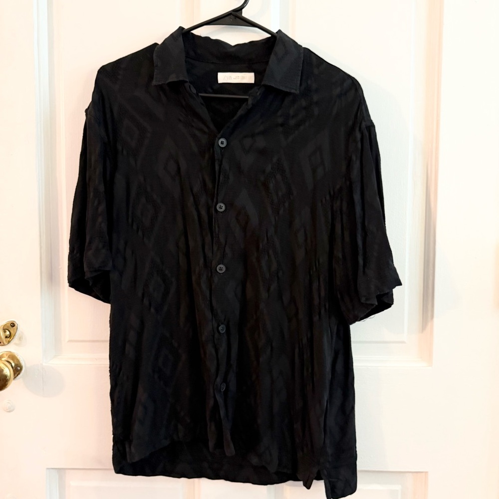 Zara Men's Black Short-Sleeve Button-Up Shirt